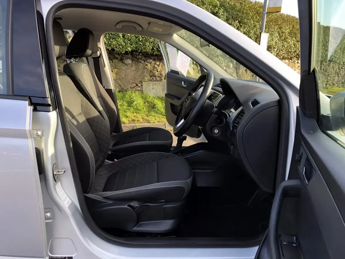 Used Skoda Fabia SE 110 HP (80 kW) 2018 Silver Estate