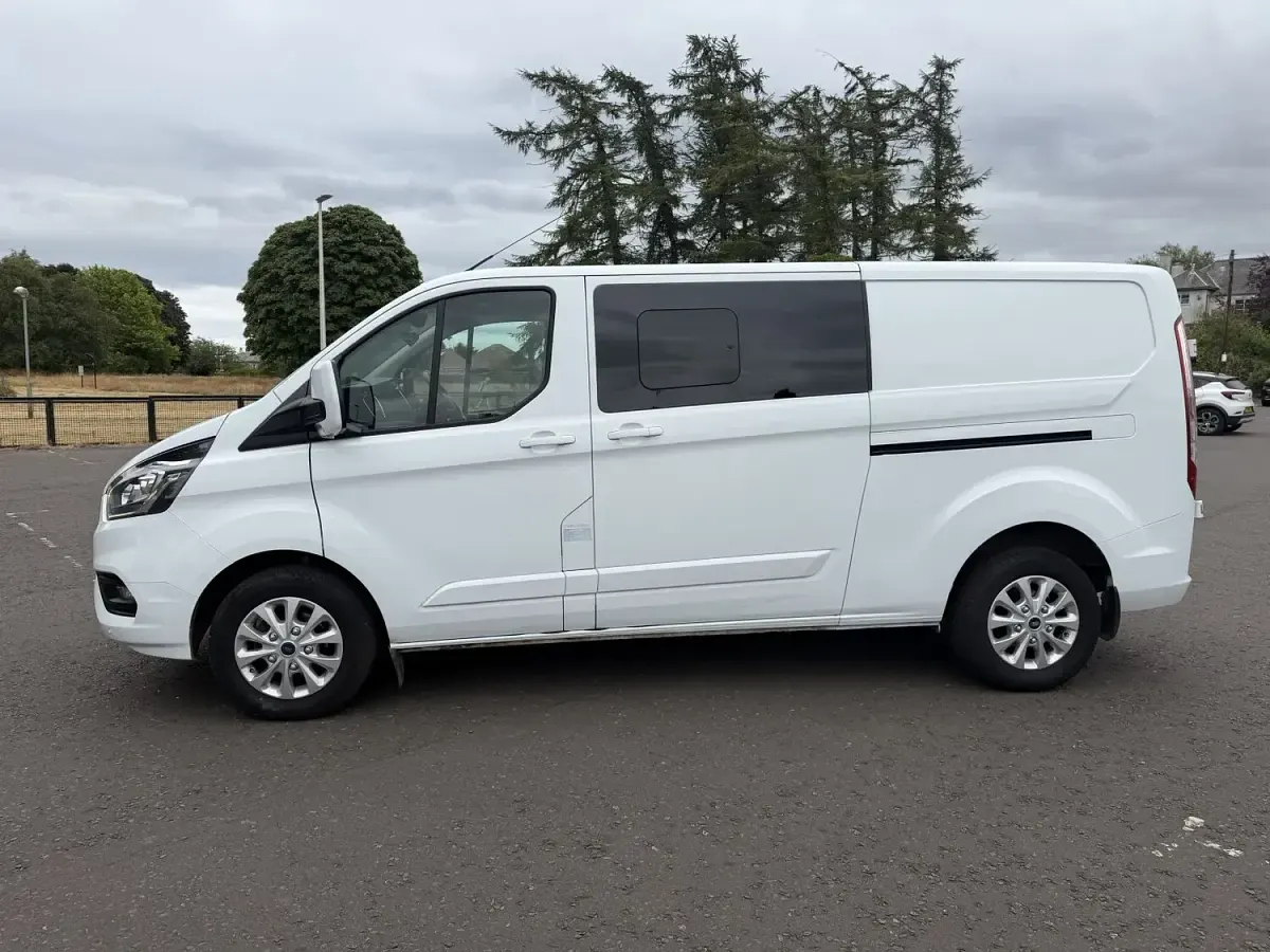 Used Ford 300 Limited 130 HP (95 kW) 2022 White Estate