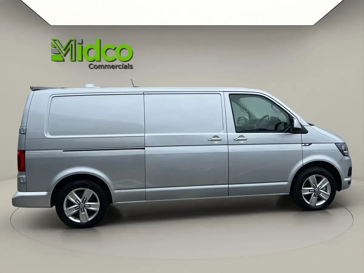 Used VW T6 Highline 201 HP (147 kW) 2017 Silver Van