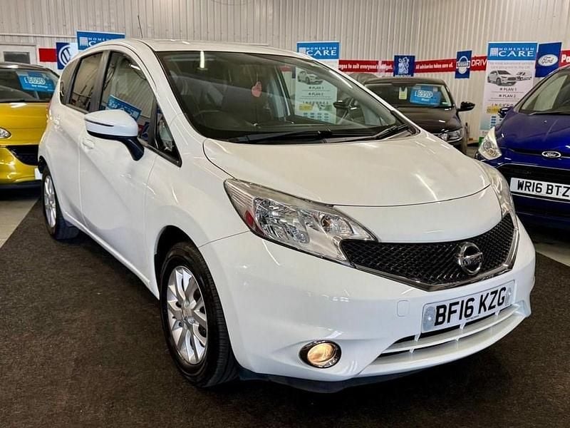 Używany Nissan Note Acenta 80 KM (58 kW) 2016 Biały Hatchback