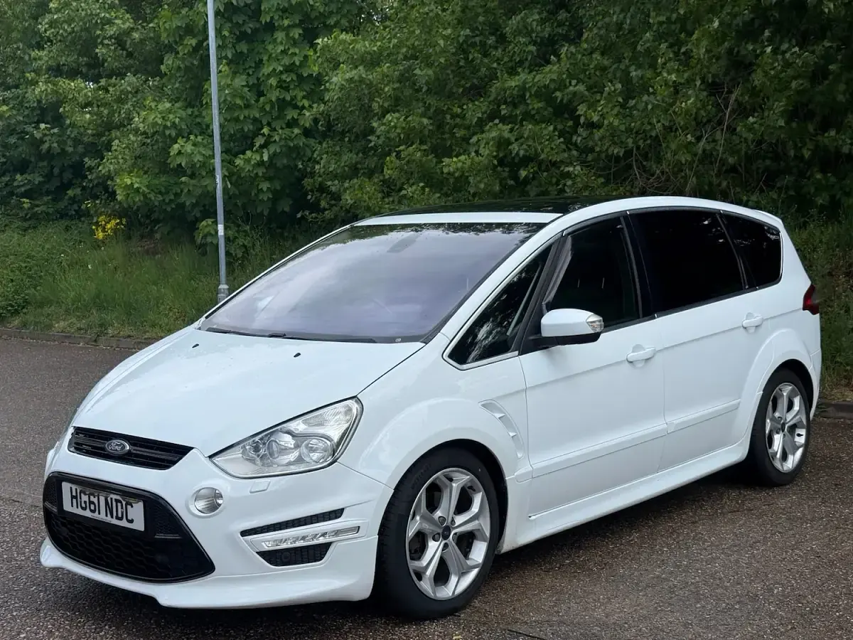 Used Ford S-MAX Titanium X 2012 White MPV