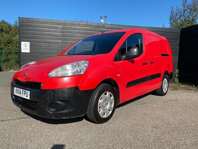 Red Used 2014 Peugeot Partner S Van | £2,995 (Fair price) - Image 1/4