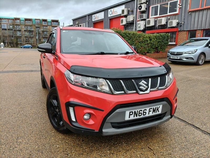 Used Suzuki Vitara 2016 Red Hatchback