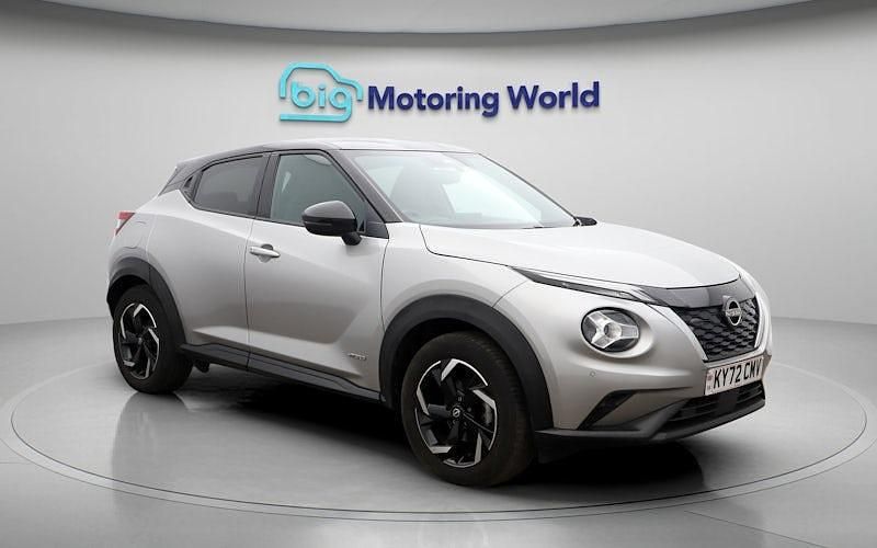 Used Nissan Juke N-Connecta 143 HP (105 kW) 2023 Silver SUV