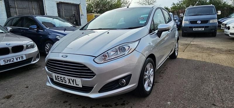 Used Ford Fiesta Zetec 2015 Silver Hatchback