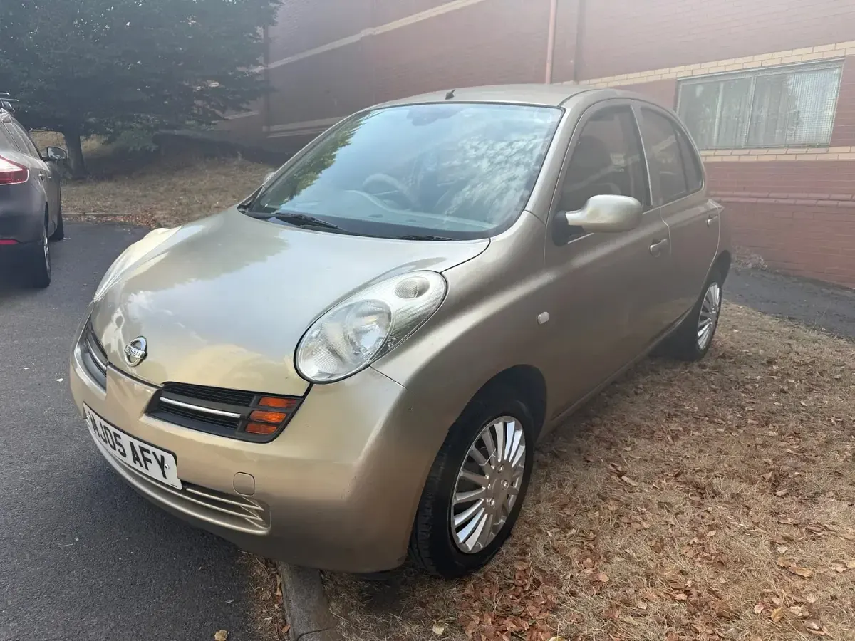 Used Nissan Micra SE 2005 Gold Hatchback