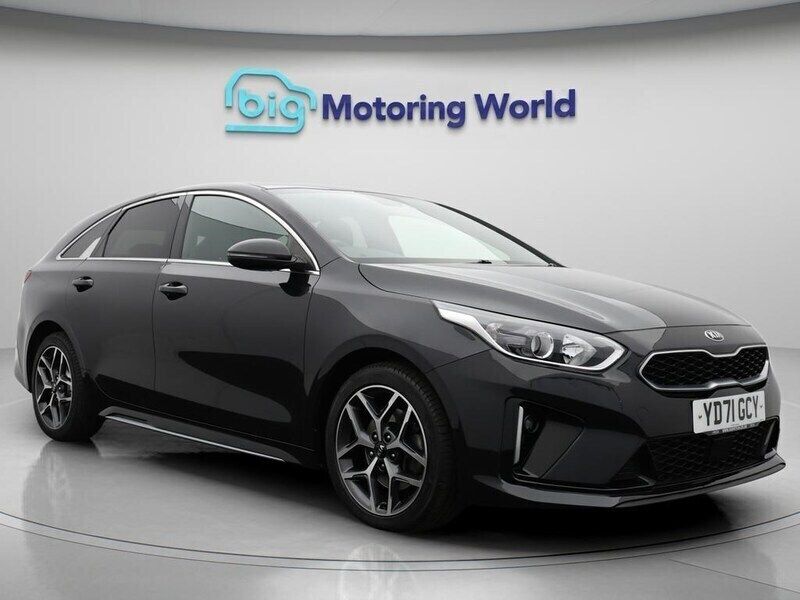 Black Used 2021 Kia ProCeed GT-Line Hatchback | £16,500 (Fair price) - Image 1/4