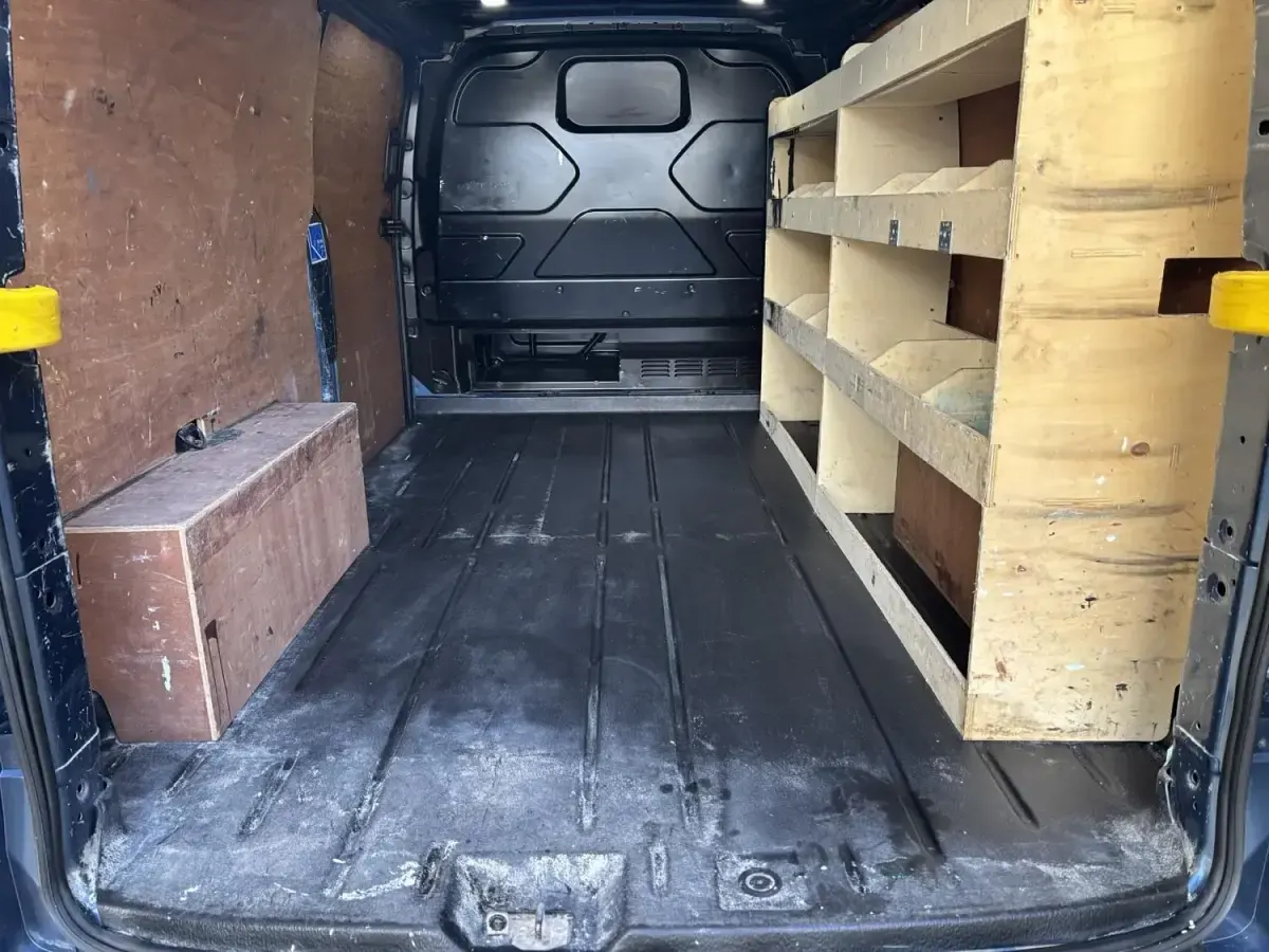 Begagnad Ford Transit Custom Limited 170 HK (125 kW) 2019 Blå Van