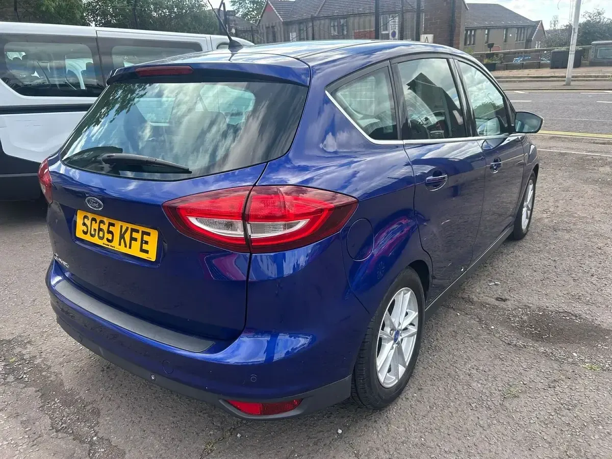 Used Ford C-MAX Zetec 120 HP (88 kW) 2015 Blue MPV