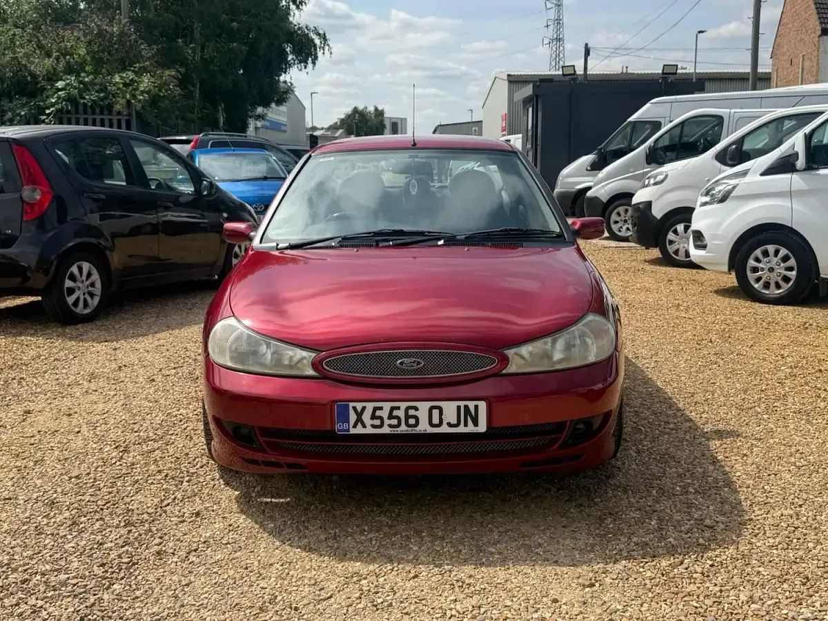Used Ford Mondeo ST 2000 Red Sedan
