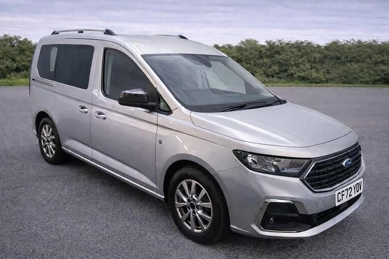 Used Ford Tourneo Connect Titanium 122 HP (89 kW) 2023 Silver MPV