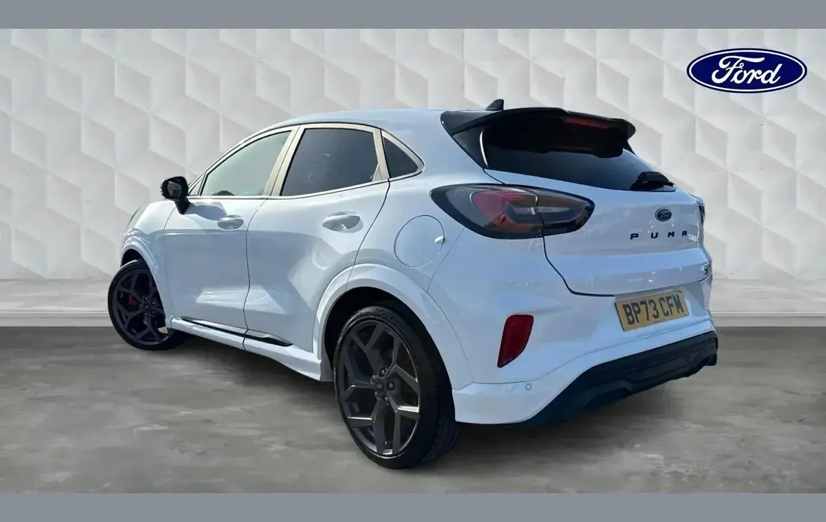 Używany Ford Puma ST 200 KM (147 kW) 2023 Biały SUV