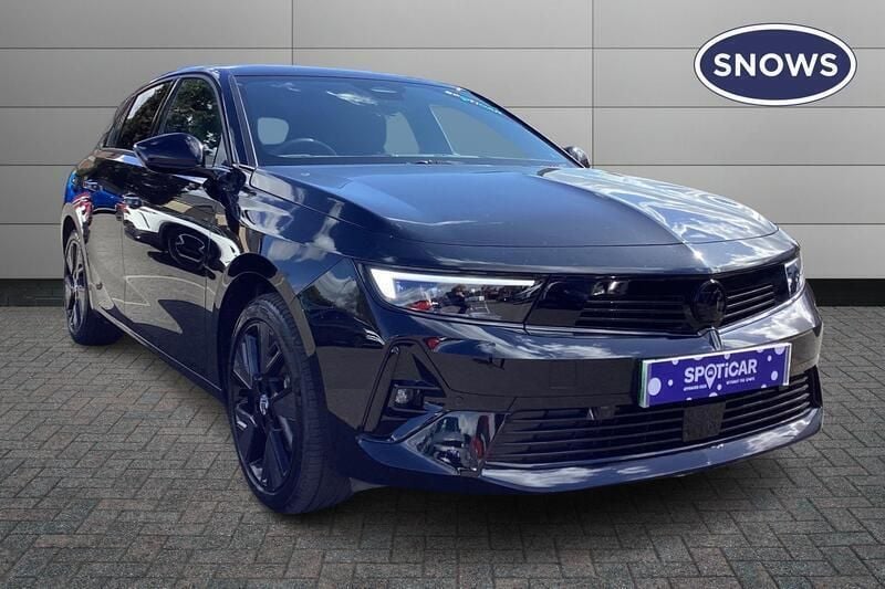 Black Used 2024 Vauxhall Astra Hatchback | £18,980 (Super price) - Image 1/4