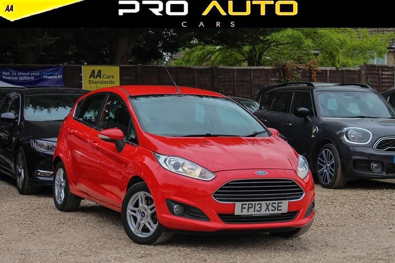 Red Used 2013 Ford Fiesta Zetec Hatchback | £3,750 (Fair price) - Image 1/4