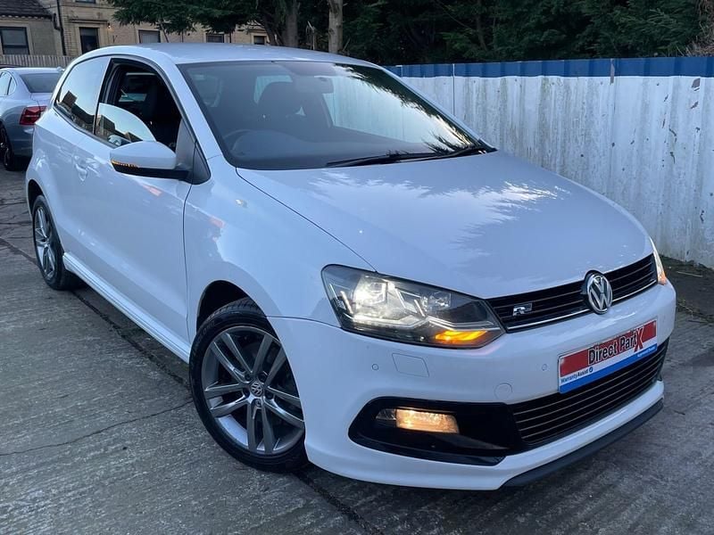 White Used 2017 VW Polo R-line Hatchback | £5,990 (Good price) - Image 1/4