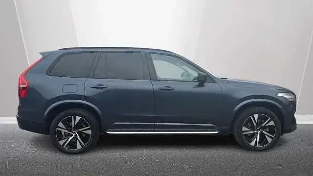 Used Volvo XC90 Plus 247 HP (181 kW) 2024 Grey SUV