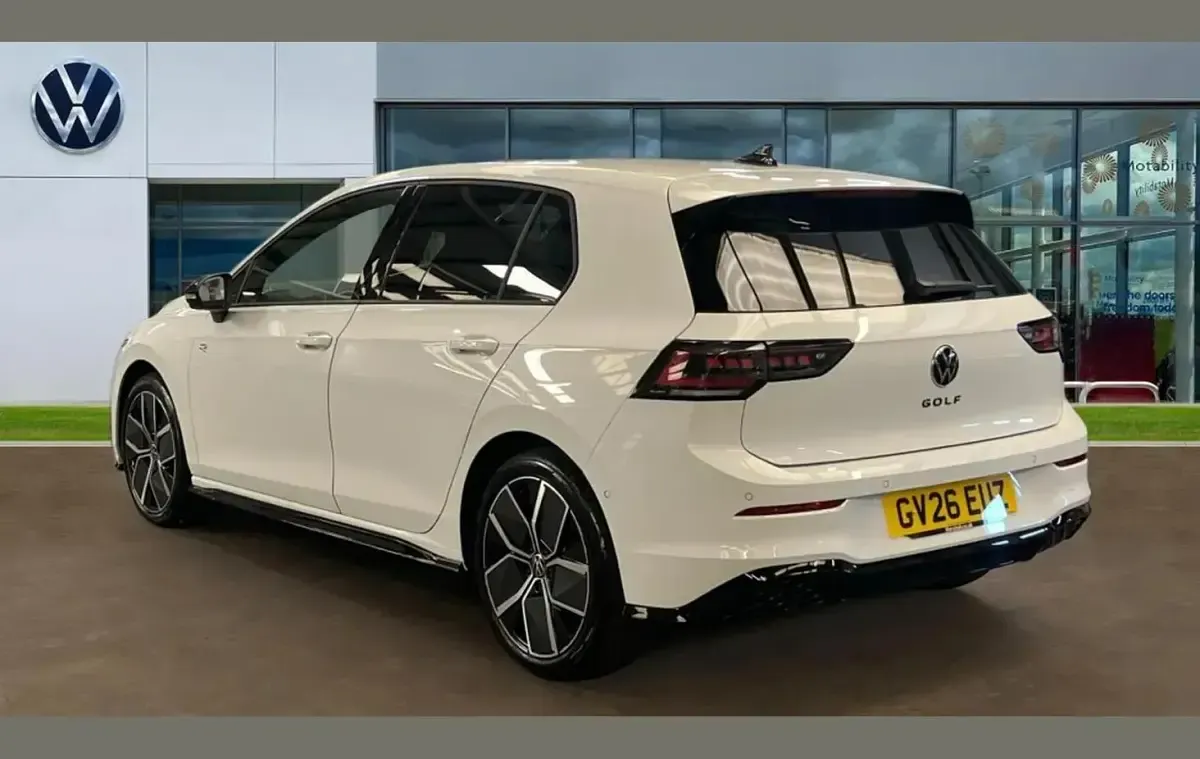 New VW Golf VIII Black Edition 147 HP (108 kW) 2026 White Hatchback