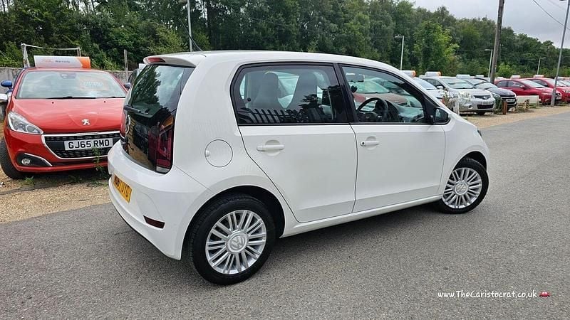 Used VW up! move up! 60 HP (44 kW) 2018 White Hatchback