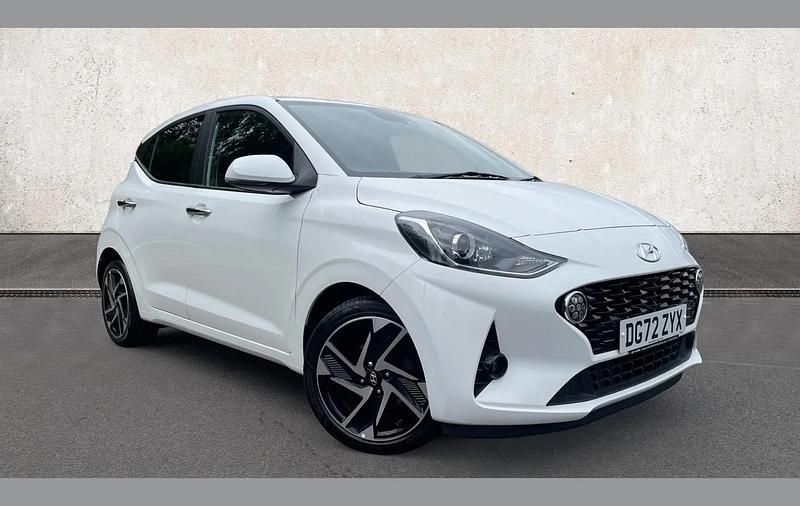 White Used 2023 Hyundai i10 Premium Hatchback | £13,990 (Fair price) - Image 1/4