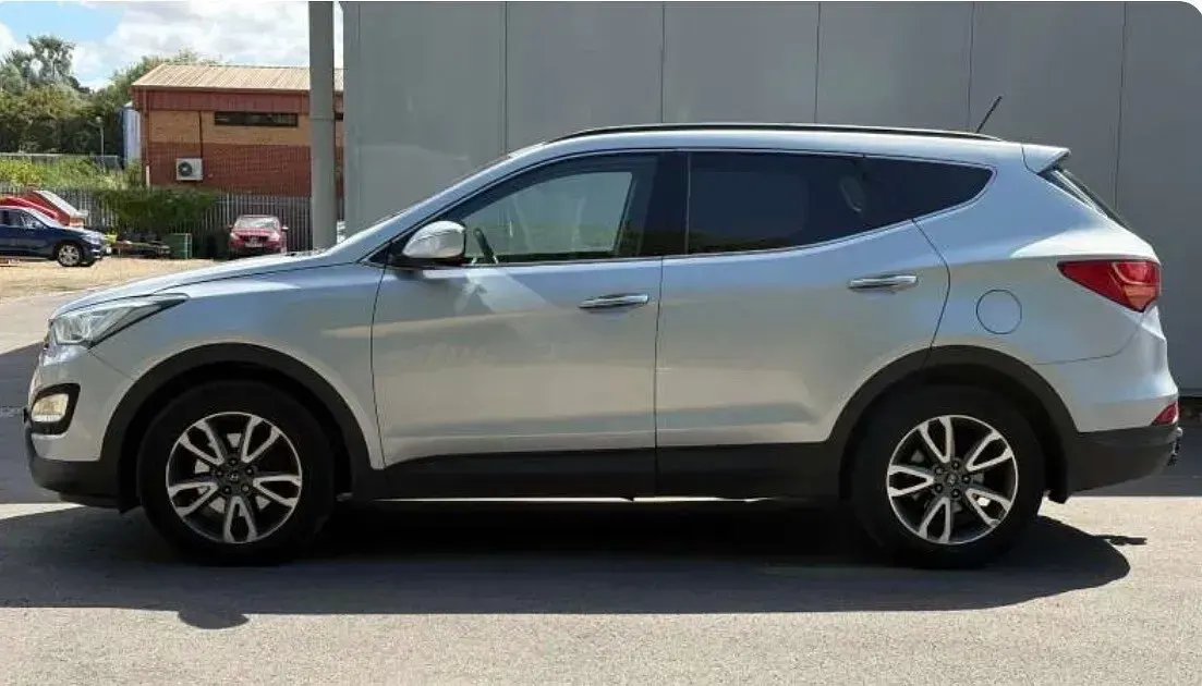 Used Hyundai Santa Fe Premium 197 HP (144 kW) 2014 Silver SUV