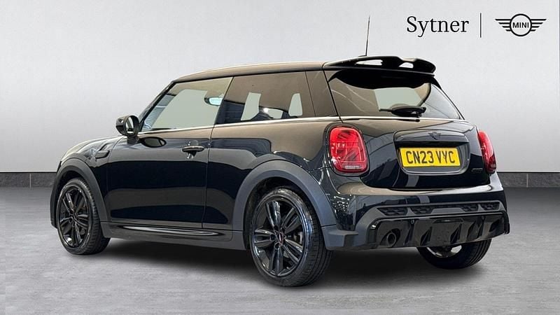 Used Mini Cooper Hatch 134 HP (98 kW) 2023 Black Hatchback