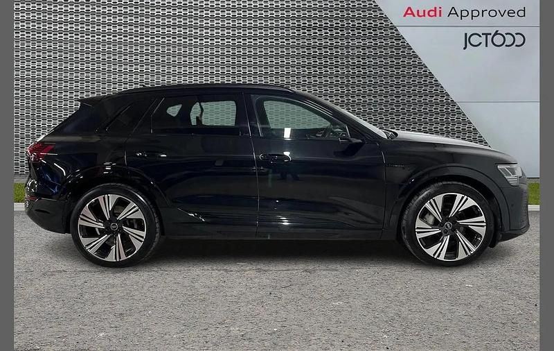 Used Audi Q8 e-tron Comfort 300 kW (408 HP) 2024 Black SUV