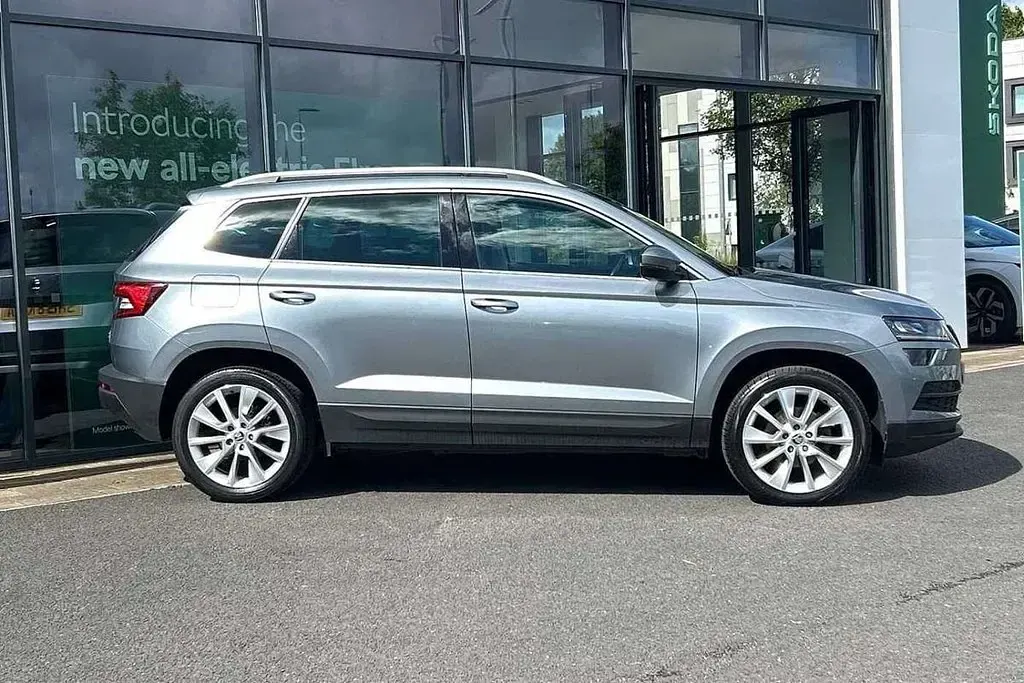 Gebraucht Skoda Karoq SE L 150 PS (110 kW) 2018 Grau SUV