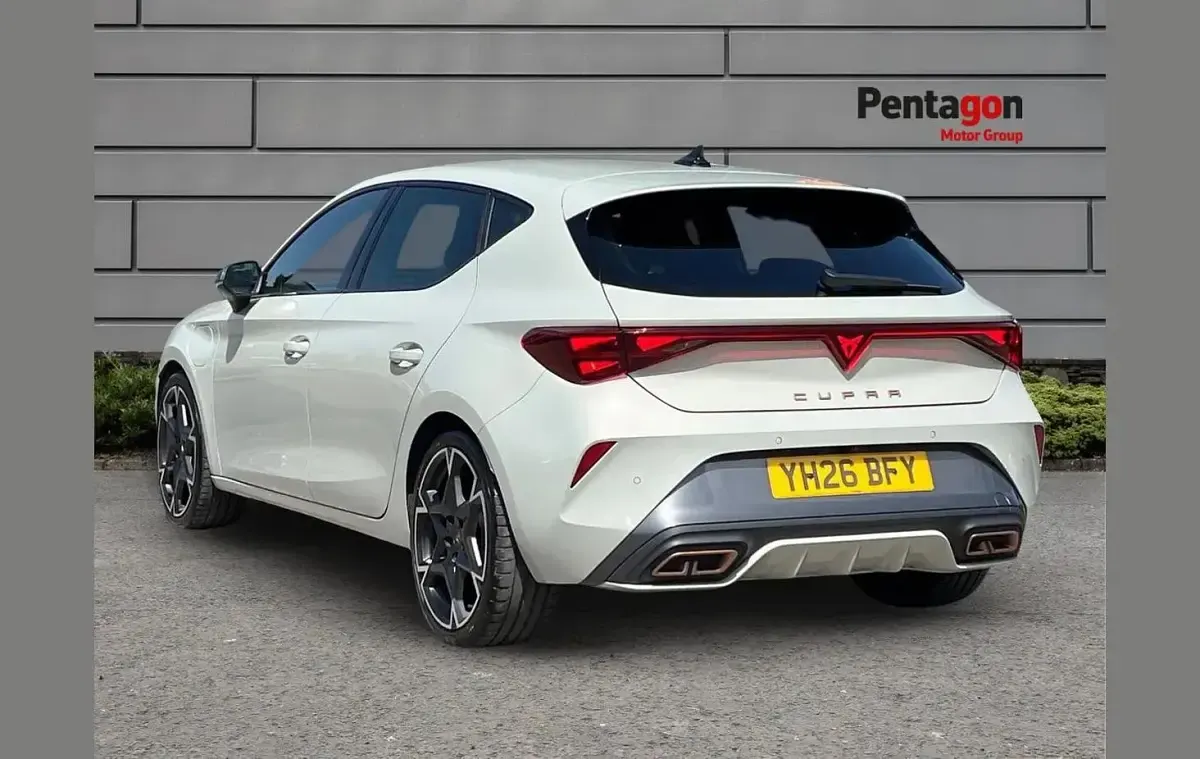Used Cupra Leon 200 HP (147 kW) 2026 Grey Hatchback