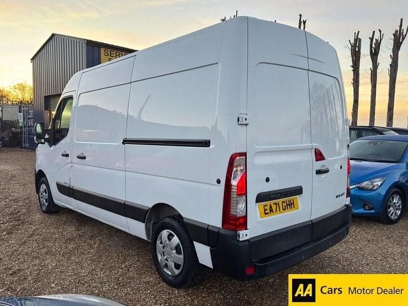 Used Renault Master Business 2021 White Van