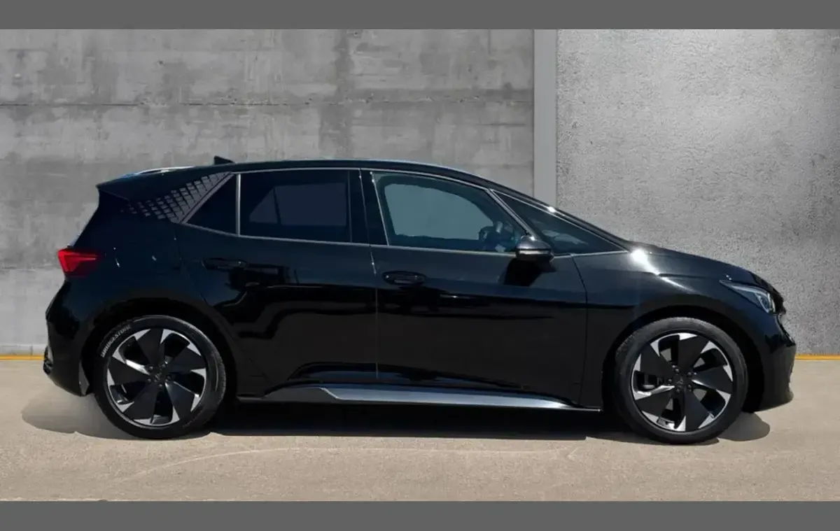 Used Cupra Born e-Boost 169 kW (231 HP) 2025 Black Hatchback