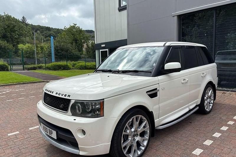 Used 2010 Land Rover Range Rover Autobiography SUV | £8,495 (Good price) - Image 1/1