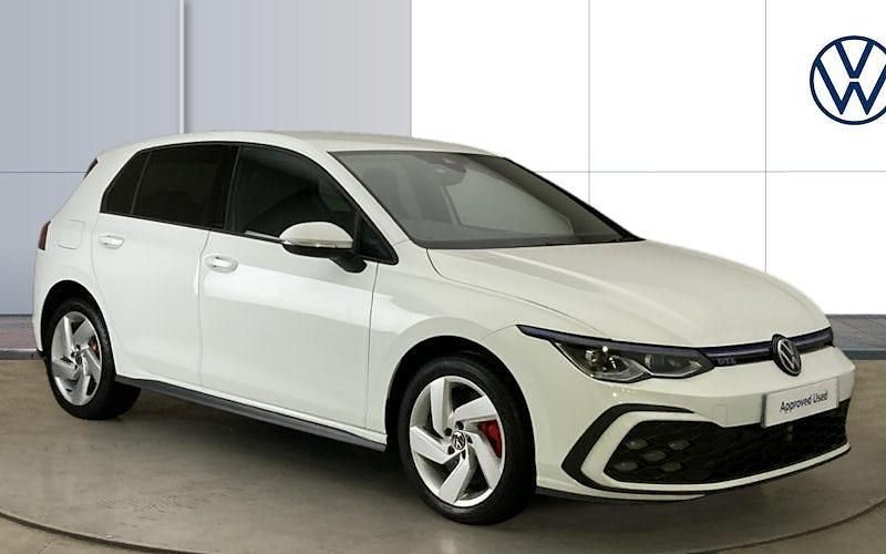Used 2024 VW Golf VIII GTE Hatchback | £28,096 (Expensive) - Image 1/4