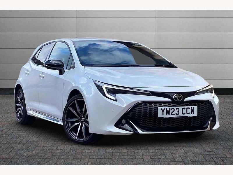 White Used 2023 Toyota Corolla Sport Hatchback | £19,995 (Fair price) - Image 1/3