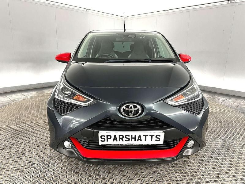 Used Toyota Aygo Trend 72 HP (52 kW) 2021 Grey Hatchback