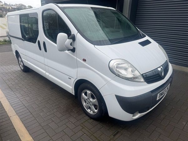 White Used 2013 Vauxhall Vivaro Sportive Van | £6,950 (A bit pricey) - Image 1/1