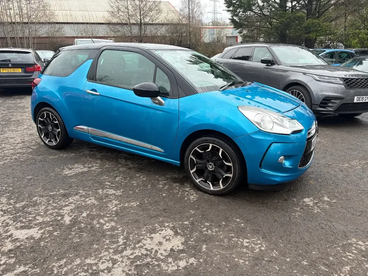 Used Citroën DS3 120 HP (88 kW) 2013 Blue Hatchback