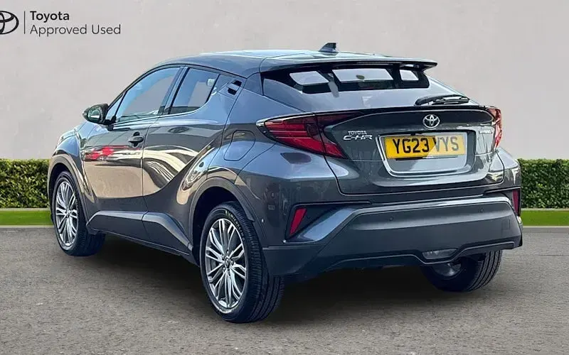 Used Toyota C-HR 122 HP (89 kW) 2023 Grey SUV