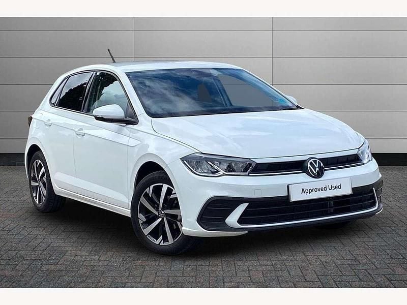 Pure white Used 2025 VW Polo Match Hatchback | £20,095 (Fair price) - Image 1/3