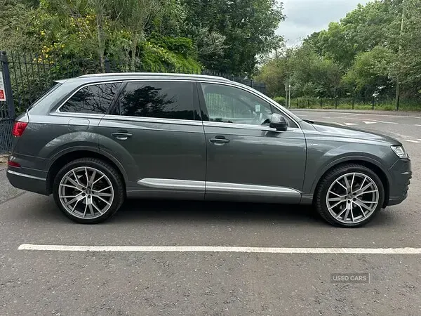 Used Audi Q7 S-Line 218 HP (160 kW) 2017 Grey SUV