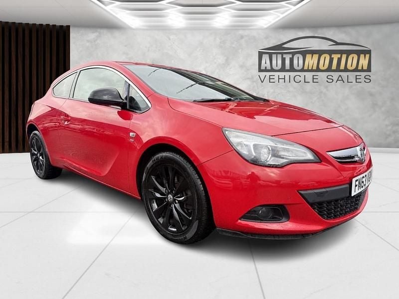 Red Used 2013 Vauxhall Astra GTC SRi Coupe | £3,795 (Fair price) - Image 1/4