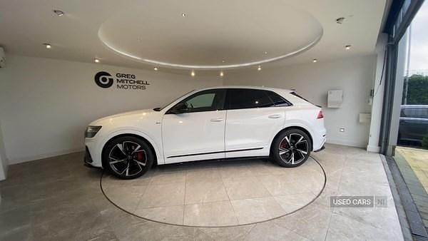 Used Audi Q8 Comfort 286 HP (210 kW) 2021 White SUV