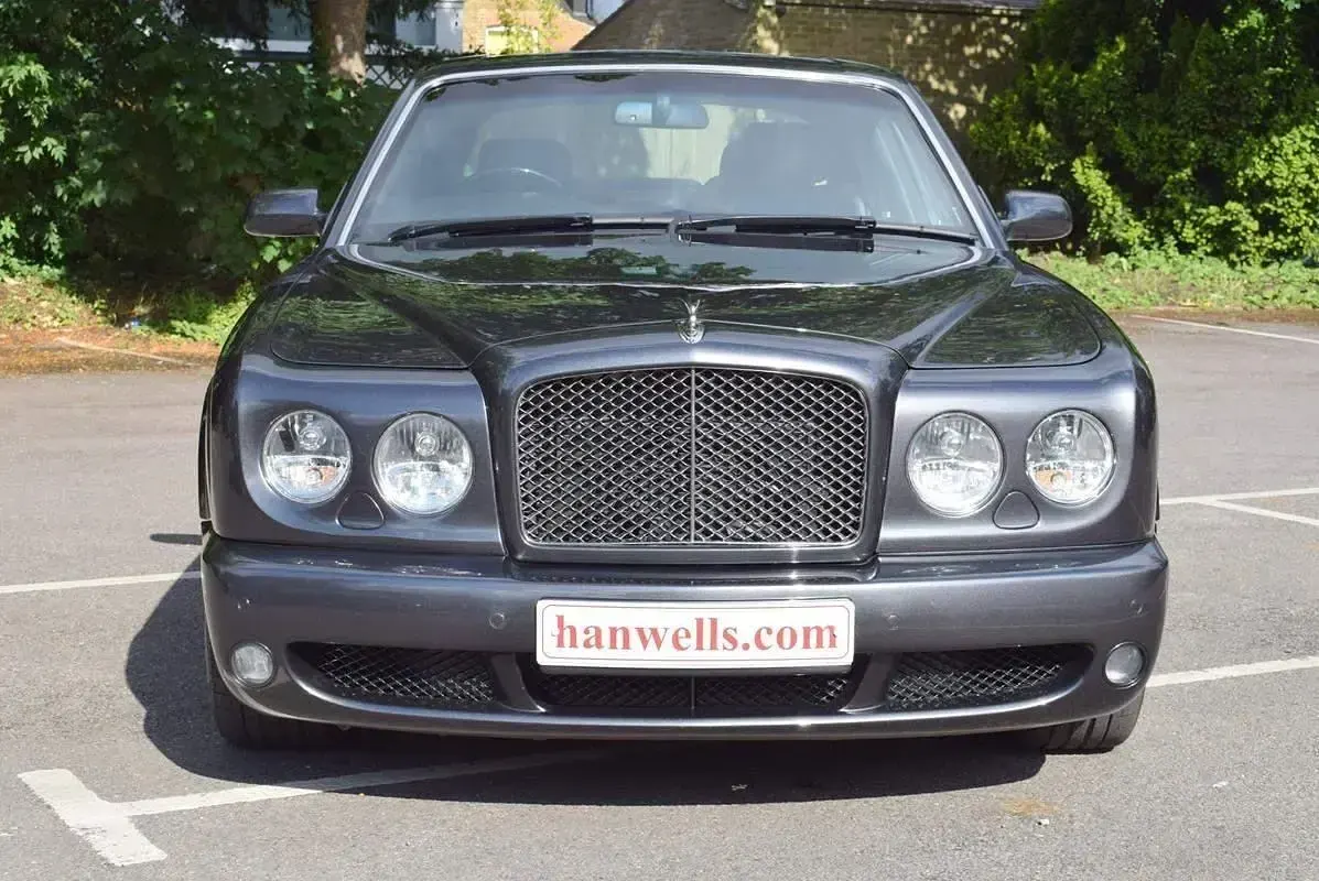 Used Bentley Arnage 500 HP (367 kW) 2006 Grey Sedan