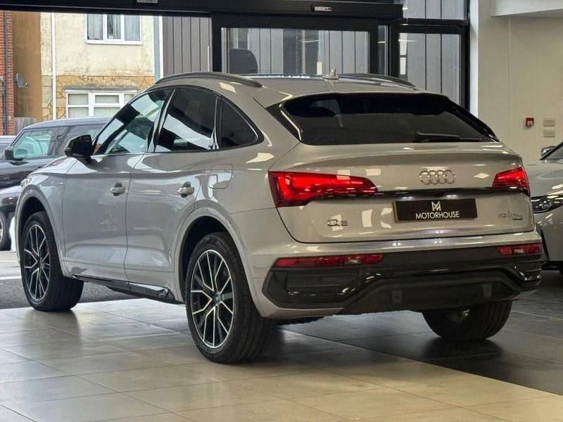 Begagnad Audi Q5 Sportback Comfort 2021 Silver SUV