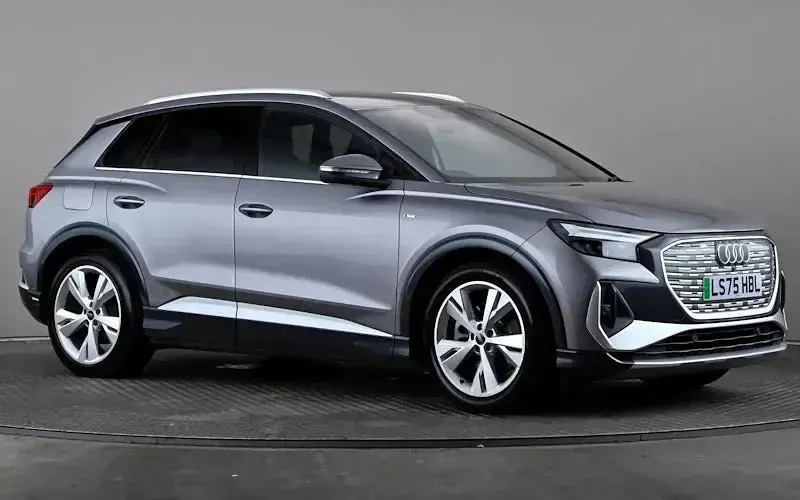 Used Audi Q4 e-tron S-Line 210 kW (286 HP) 2025 SUV