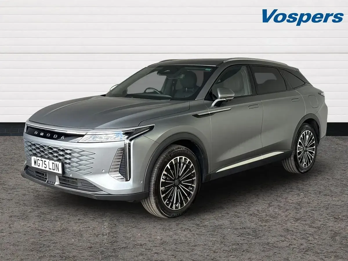 Used Omoda 9 449 HP (330 kW) 2025 Grey SUV