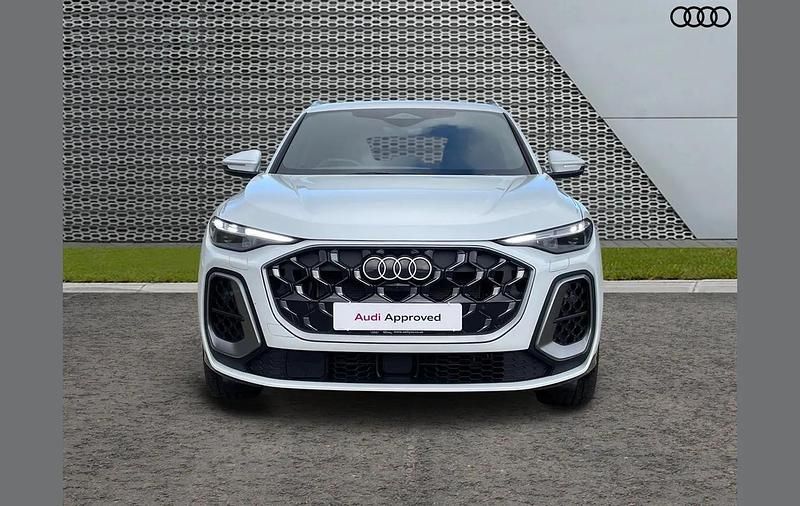 Used Audi Q5 Sportback Advanced 200 HP (147 kW) 2025 White SUV