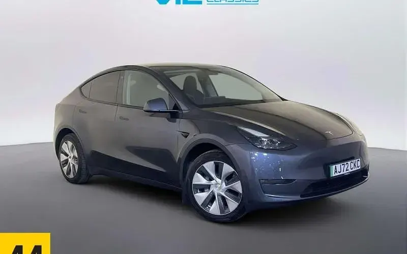 Used Tesla Model Y Long Range AWD 286 kW (389 HP) 2025 SUV