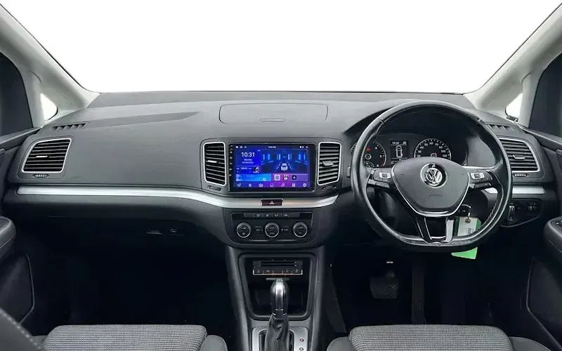 Usado VW Sharan SE 150 HP (110 kW) 2017 Cinzento Monovolume