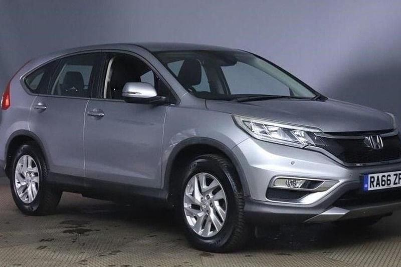 Used Honda CR-V SE 155 HP (114 kW) 2017 Silver SUV