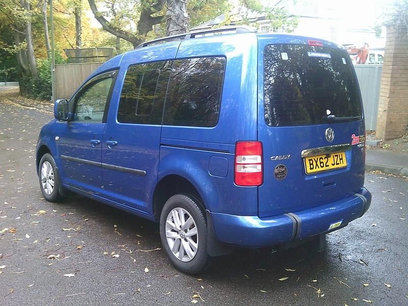 Used VW Caddy Life 2013 Blue MPV